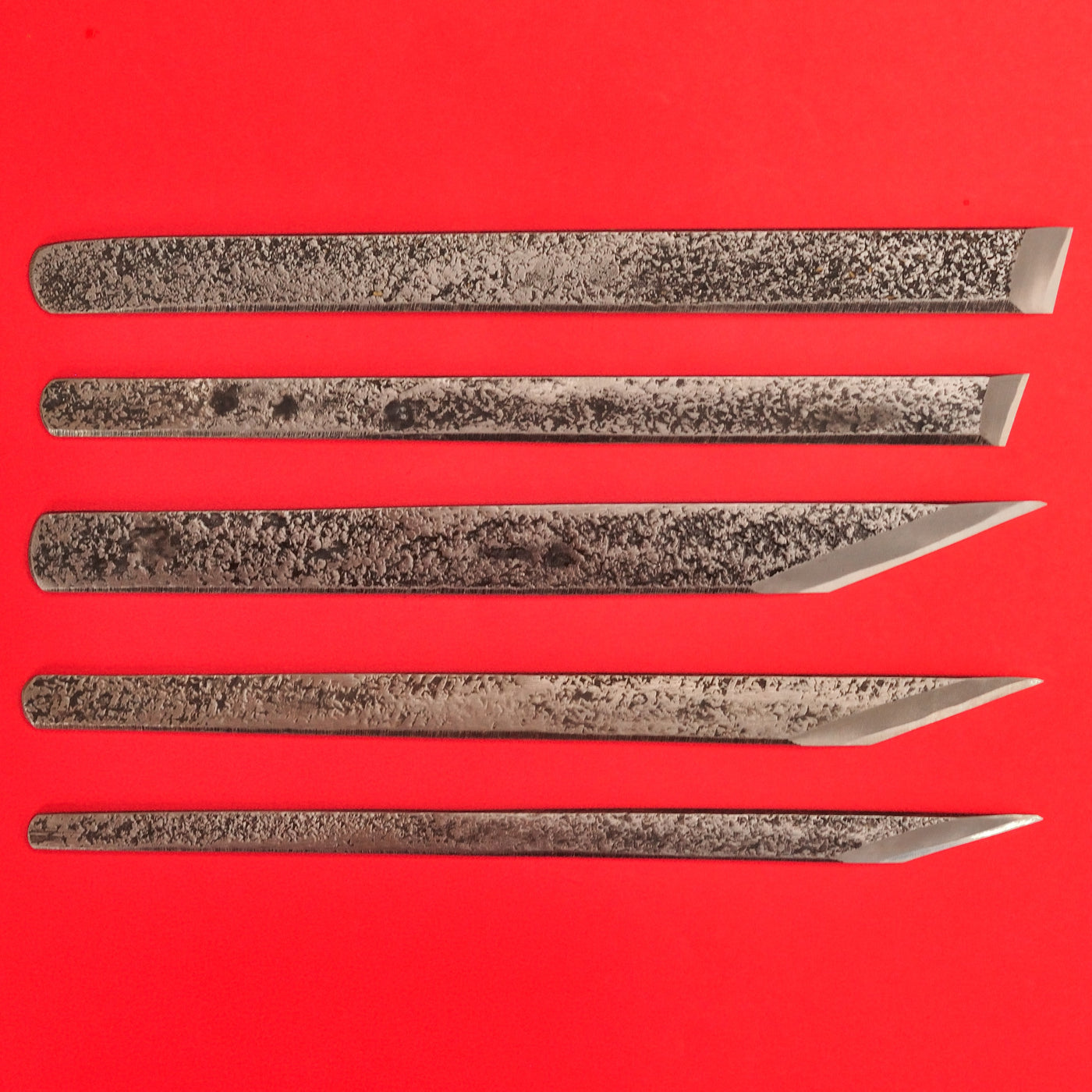 Baromètre, bois sculpté et doré, cadran marqué l'ingénieur GOHIN Baromètre, bois sculpté et doré, cadran marqué l'ingénieur GOHIN